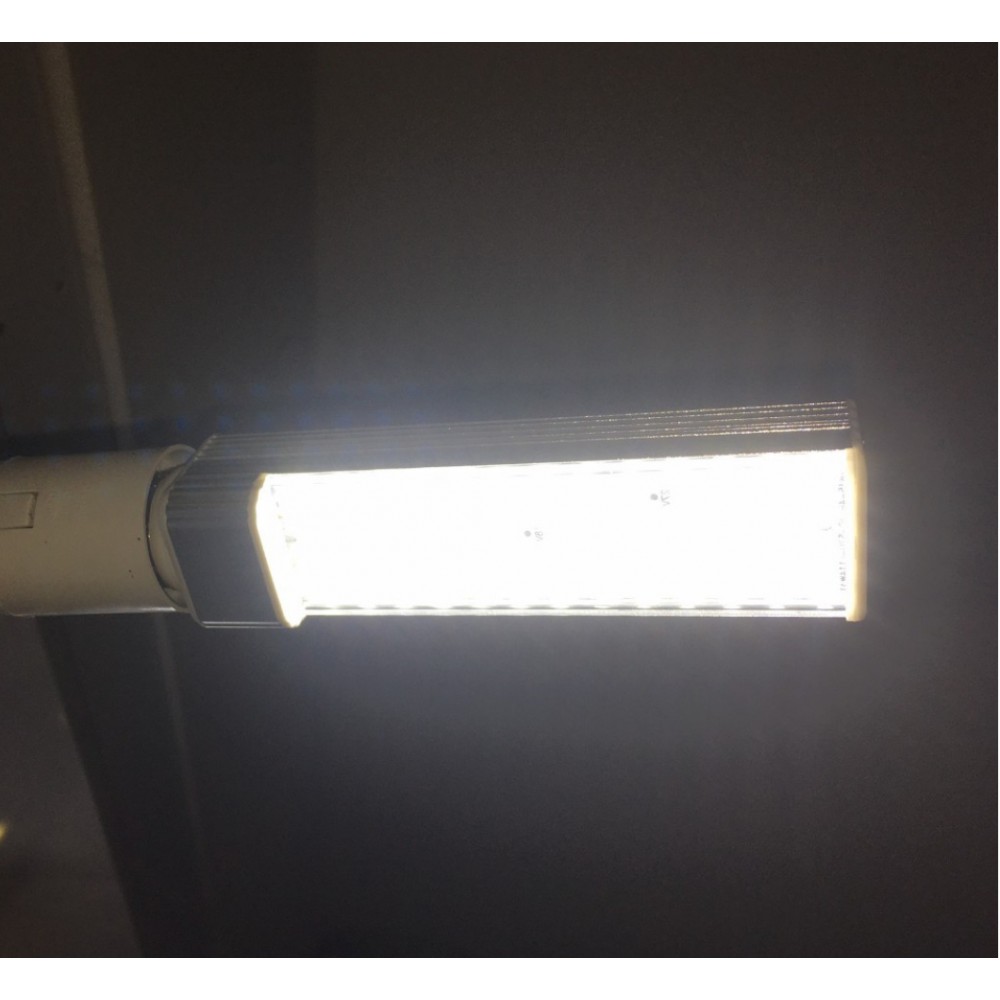 60 Ledli Parlak Beyaz Işık Metal Spiral Akrobat Masa Lambası 60 Ledli Parlak Beyaz Işık Metal Spiral Akrobat Masa Lambası